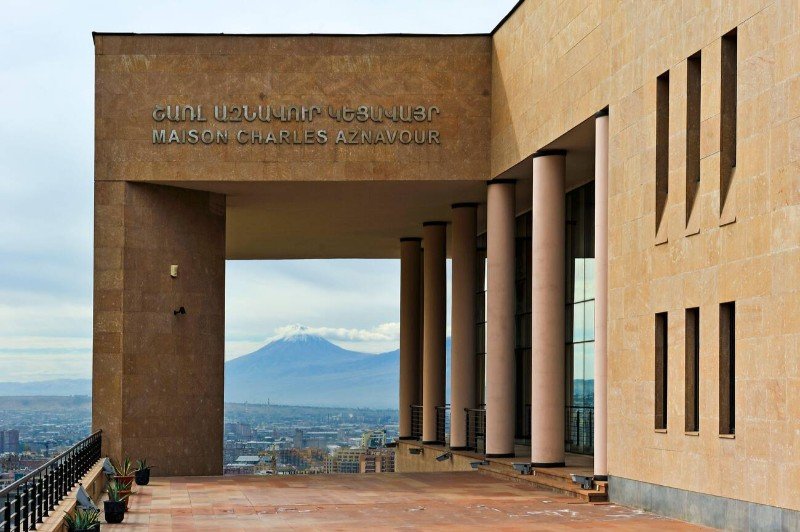 Charles Aznavour Complex