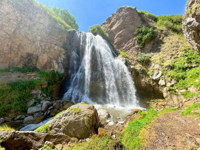 Trchkan waterfall Armenia