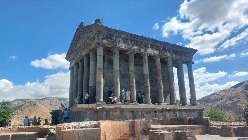Garni temple visitors
