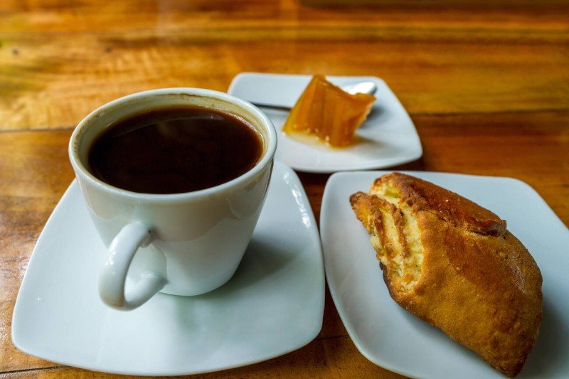 Coffee and Gata Armenia